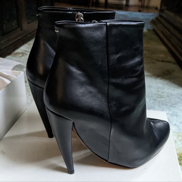 Maison Margiela Curved Stiletto Heel Black Ankle Boots size 39 / 7 or 7.5 - Picture 2 of 6